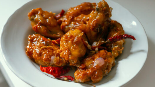 Crispy Chicken Wings with Spicy Tamarind Sauce Recipe