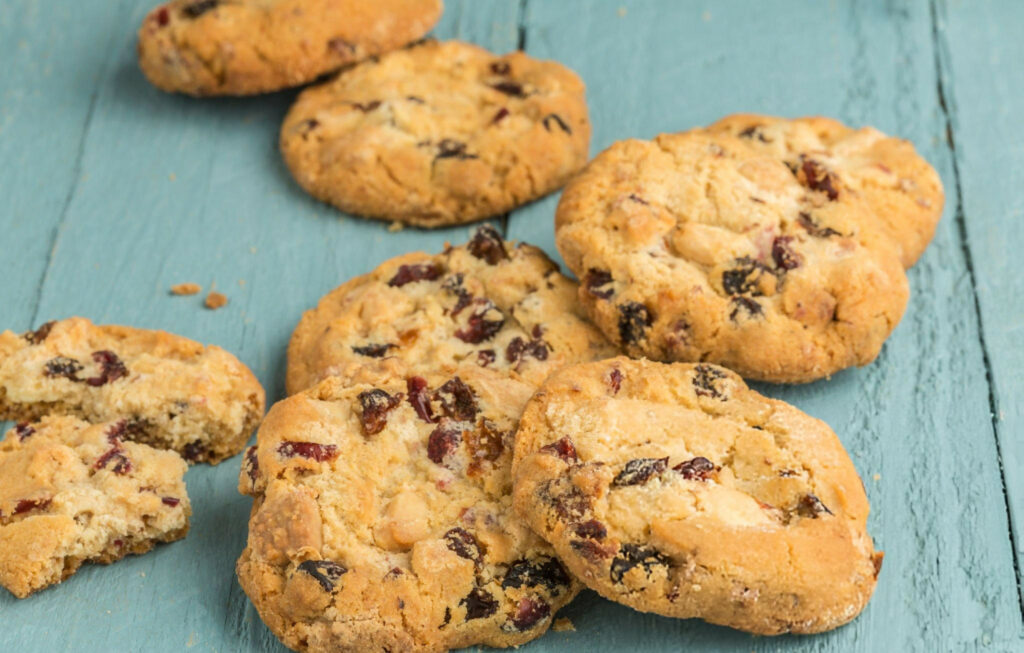 Cranberry Pistachio Shortbread Cookies Recipe