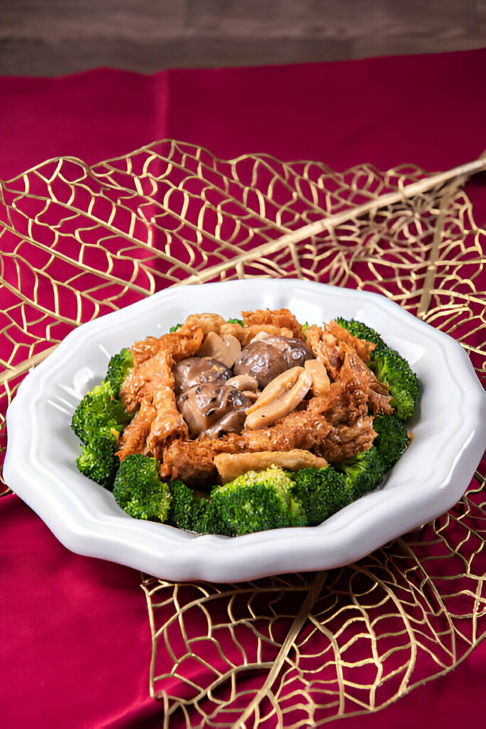 Braised Sea Cucumber with Chicken and Mushroom Recipe