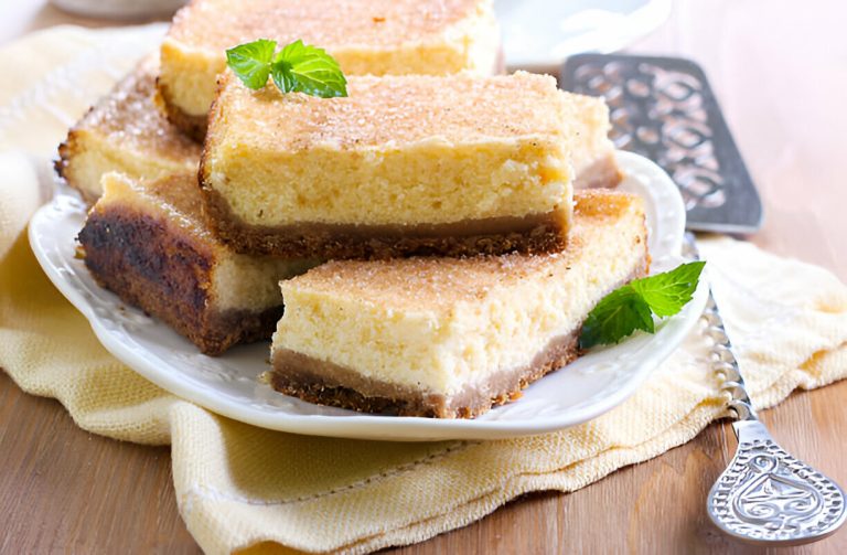 Sopapilla Cheesecake Bars Recipe