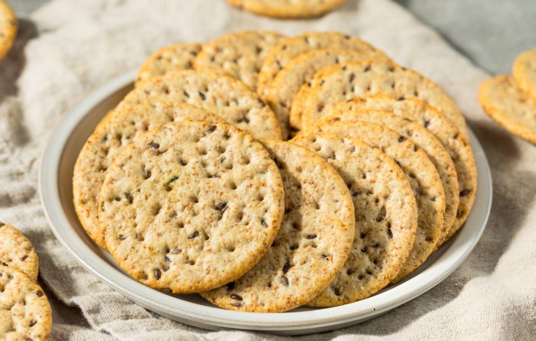 Chilli and Onion Crackers Recipe