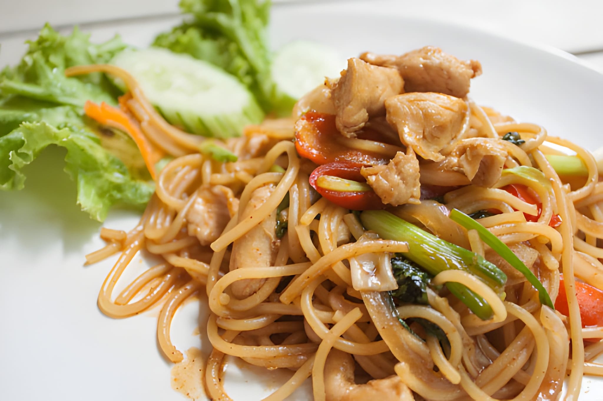 chicken Spaghetti with Soya Chili Dip Recipe