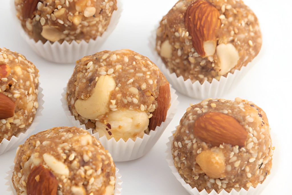 Almond And Amaranth Ladoo Recipe